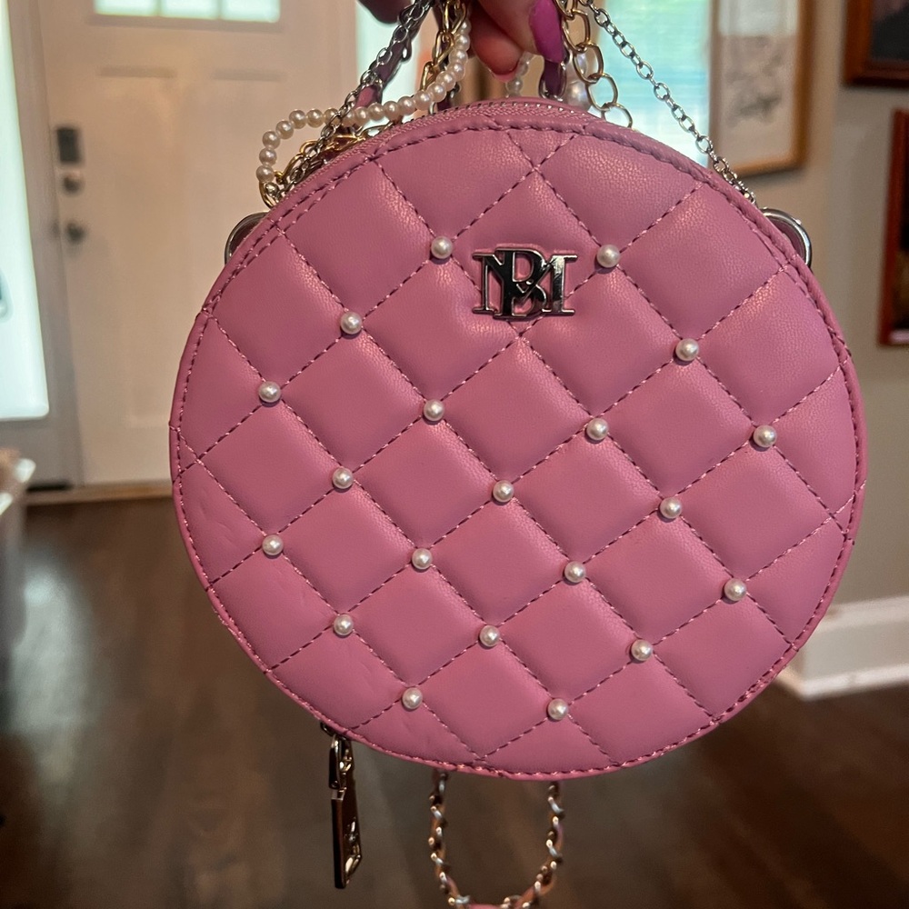 Badgley Mischka Round Cross Body Pink Handbag Pearls Chain